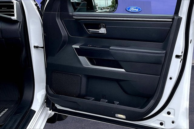 2025 Toyota Sequoia Base