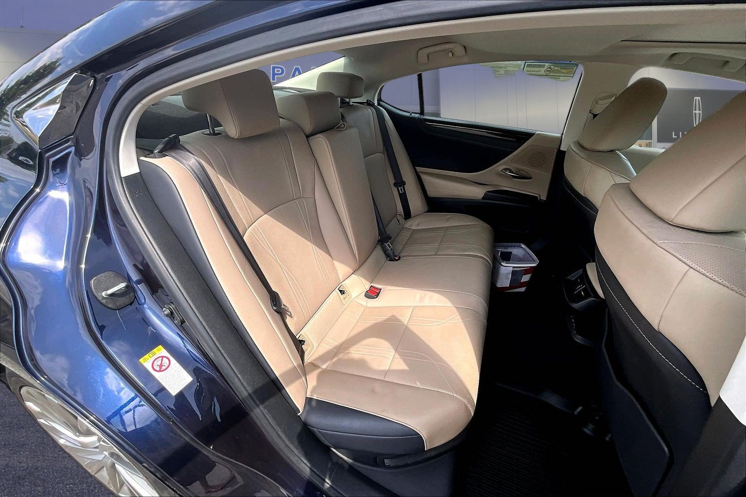 2019 Lexus ES ES 300h Luxury