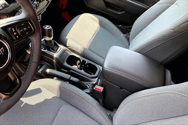 2025 Jeep Wrangler 4-Door Summit 4x4