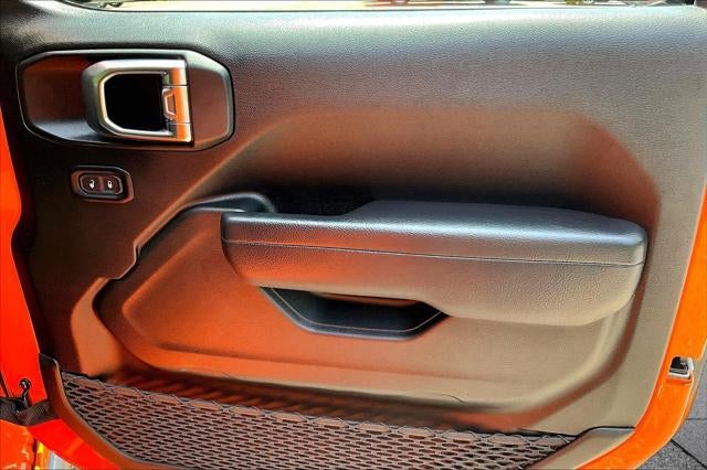 2025 Jeep Wrangler 4-Door Summit 4x4