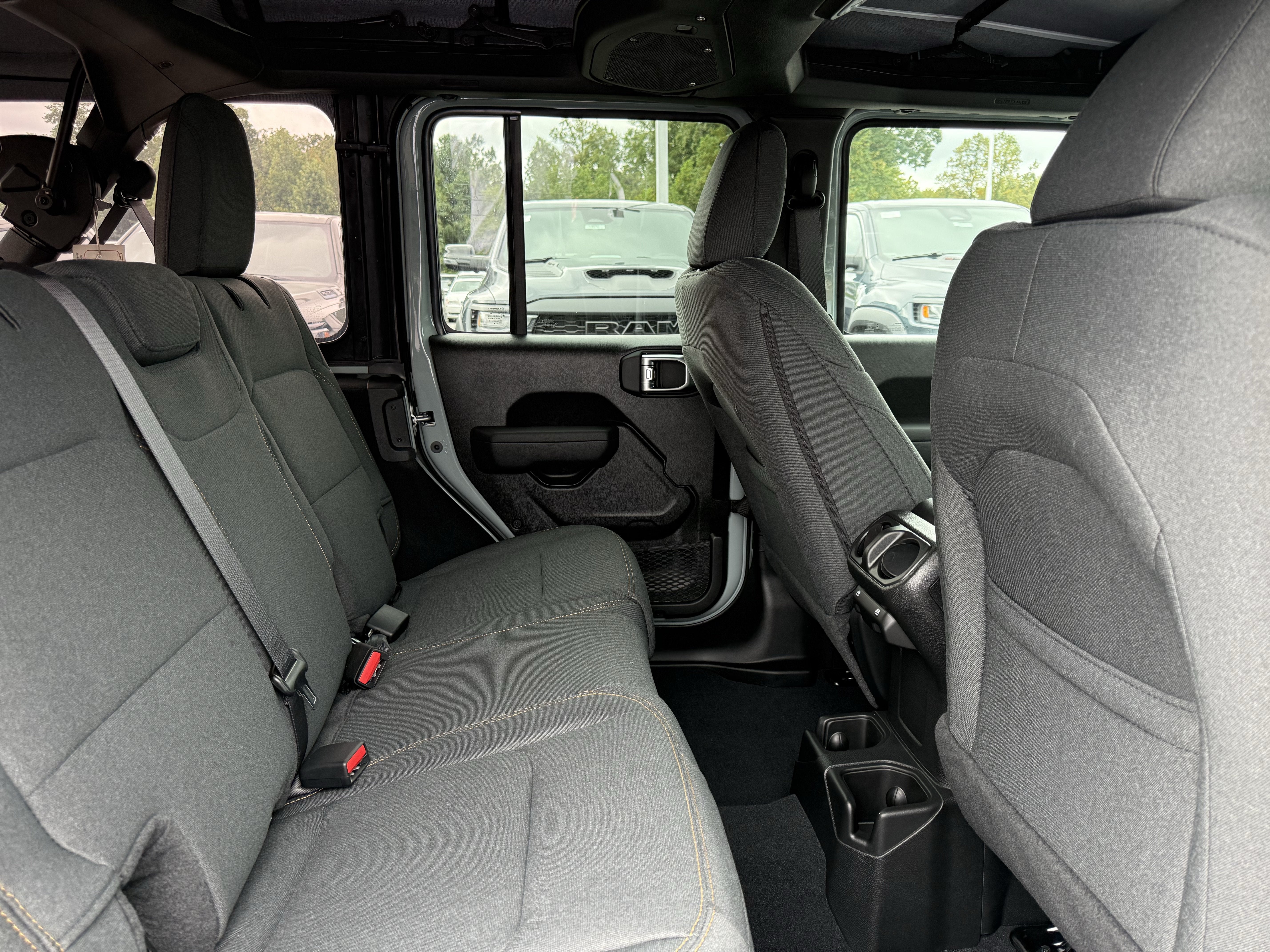 2027 Jeep Wrangler WRANGLER 4-DOOR SPORT S