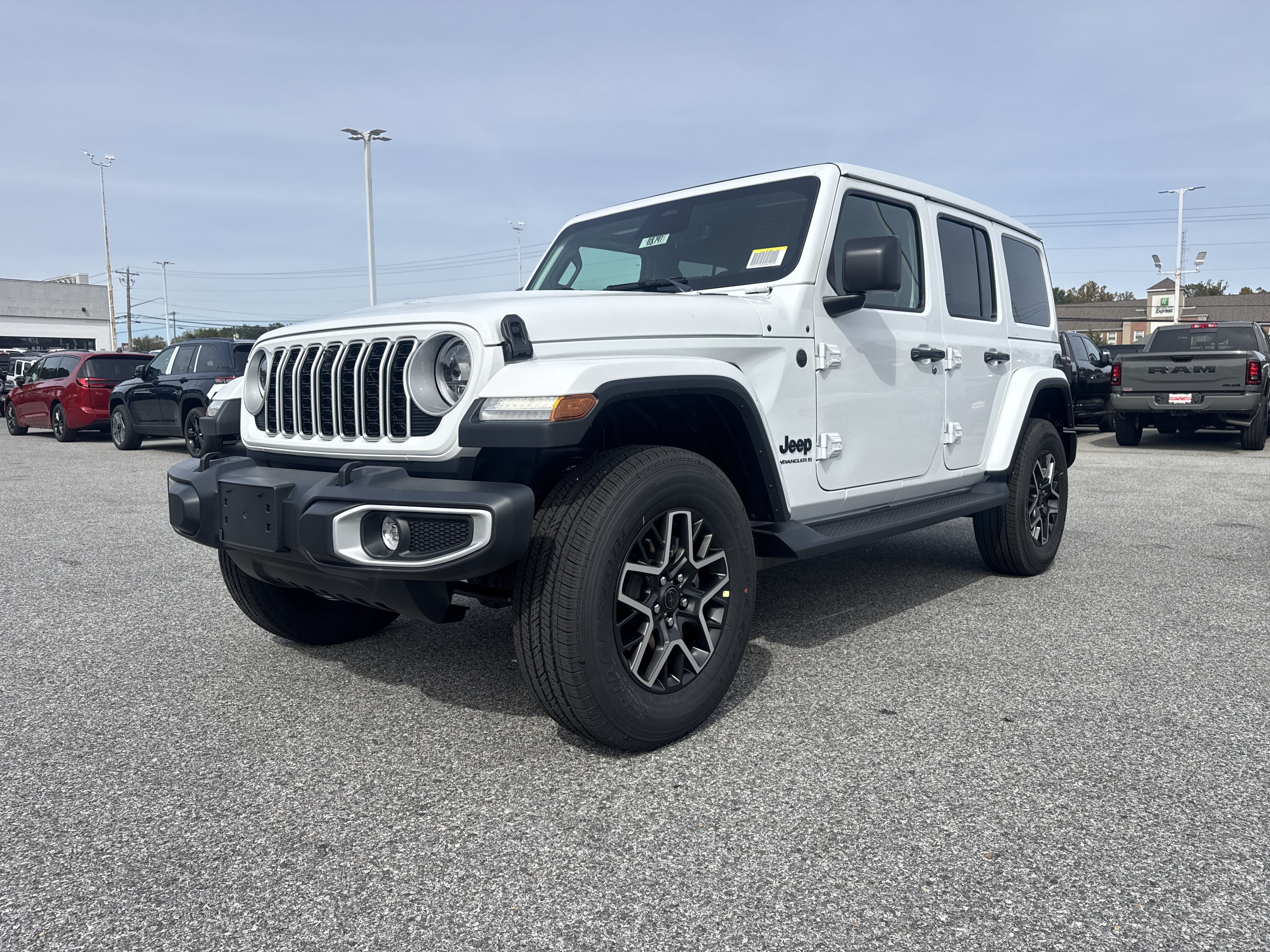 2027 Jeep Wrangler WRANGLER 4-DOOR SAHARA