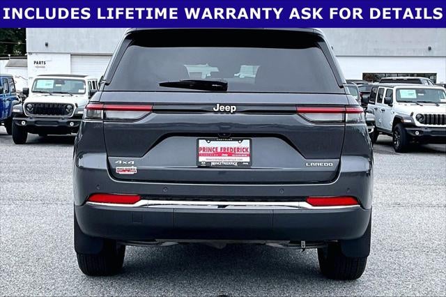 2025 Jeep Grand Cherokee Laredo X 4x4