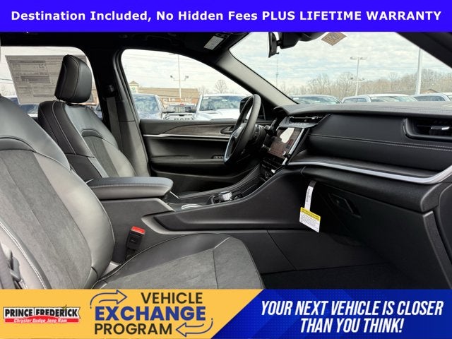 2026 Jeep Grand Cherokee GRAND CHEROKEE LAREDO ALTITUDE 4X4