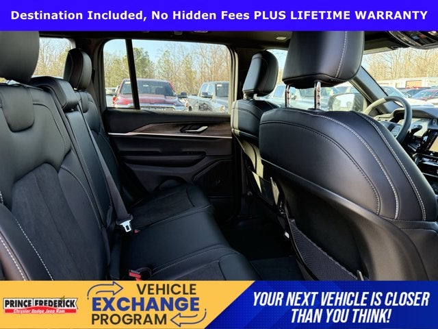 2026 Jeep Grand Cherokee GRAND CHEROKEE LAREDO ALTITUDE 4X4