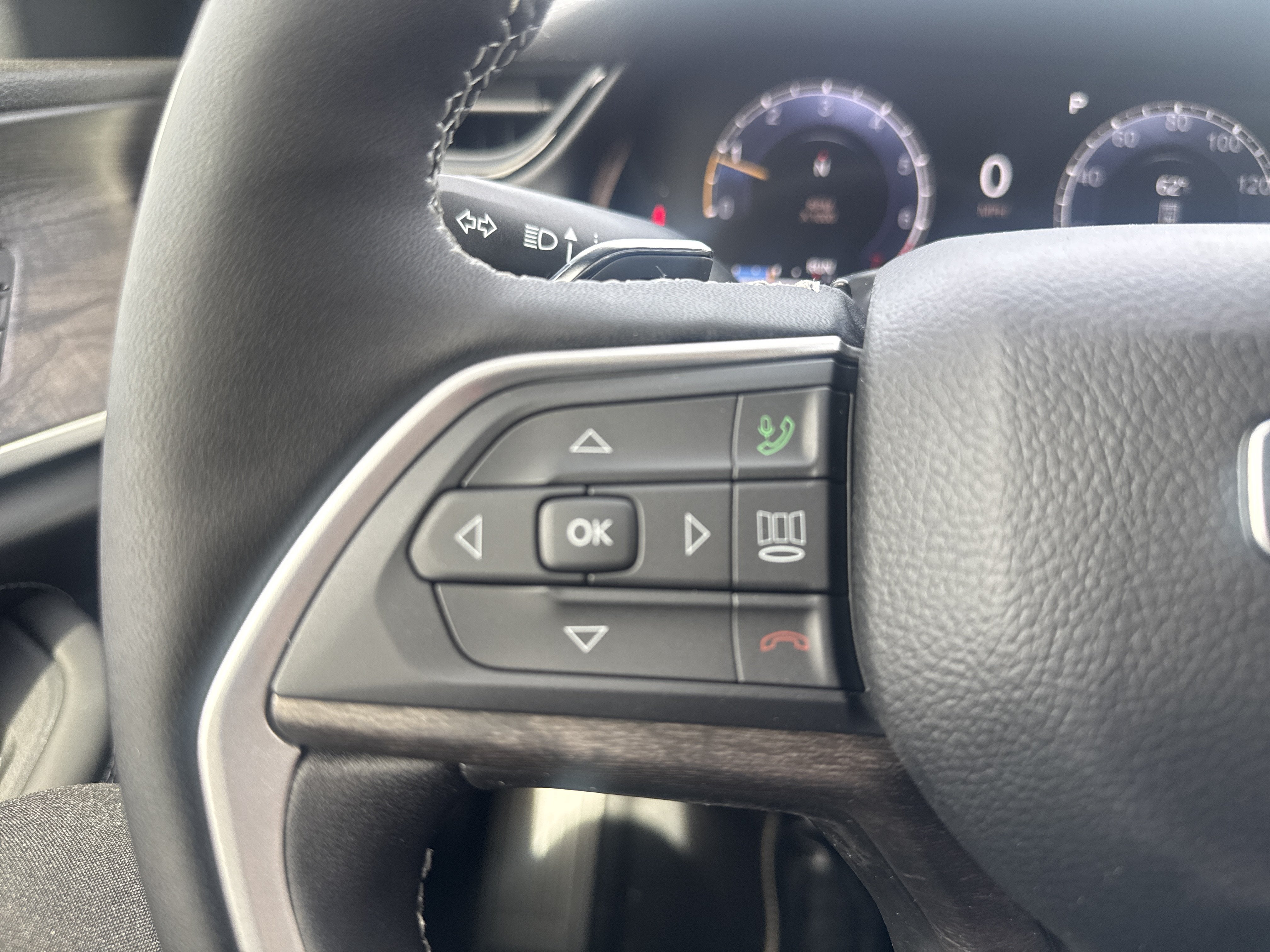 2027 Jeep Grand Cherokee GRAND CHEROKEE LIMITED RESERVE 4X4