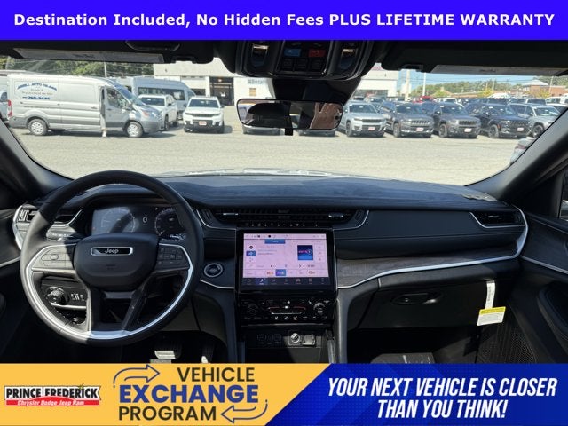 2025 Jeep Grand Cherokee GRAND CHEROKEE L LIMITED 4X4