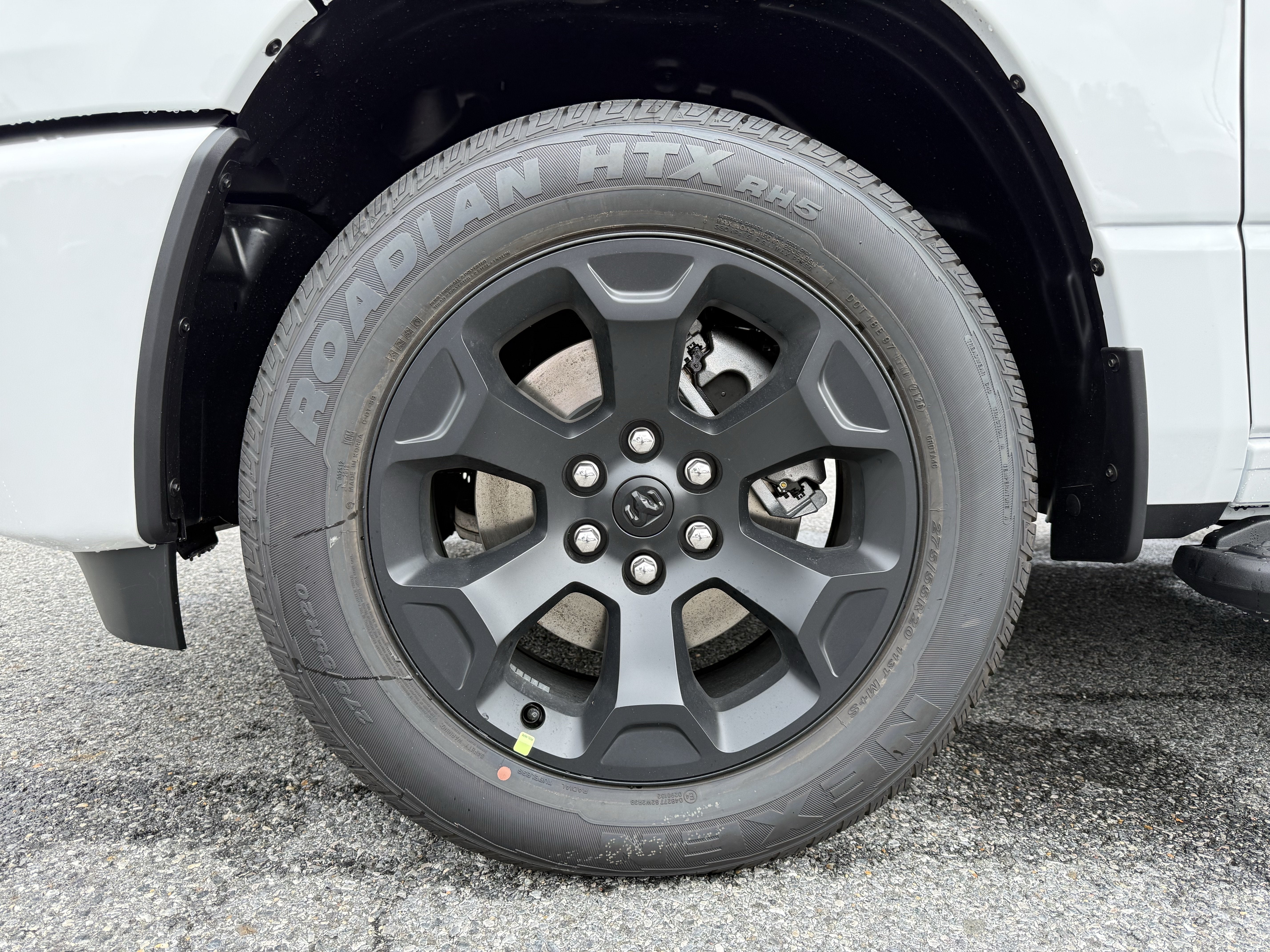 2027 RAM Ram 1500 RAM 1500 EXPRESS CREW CAB 4X4 5'7' BOX