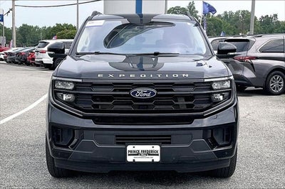 2025 Ford Expedition Active