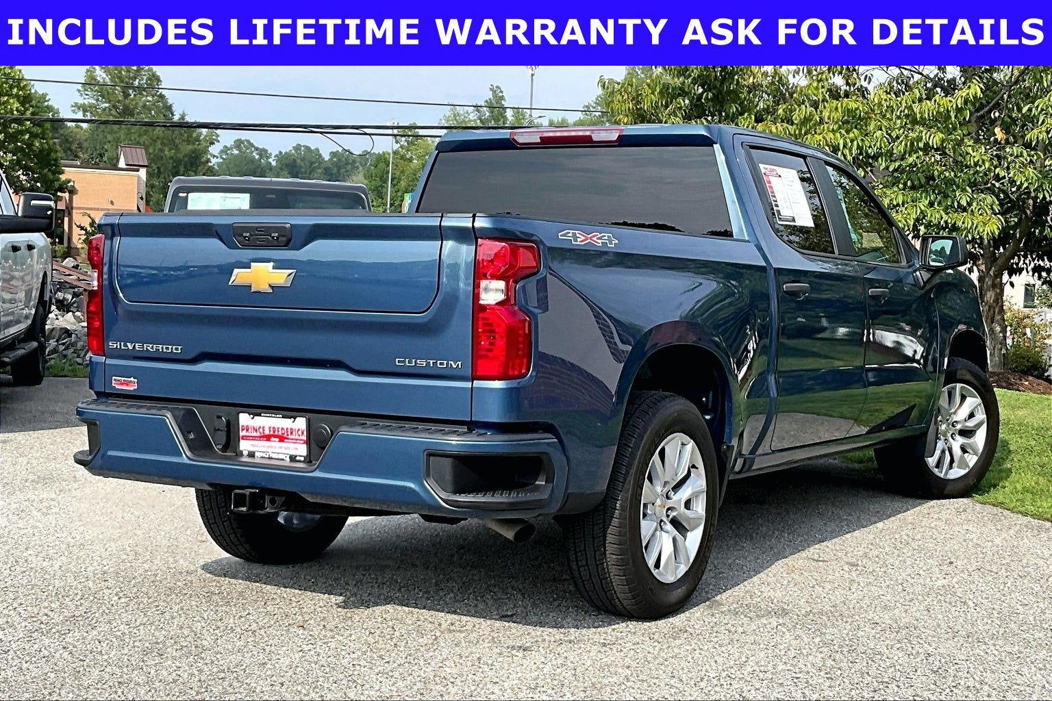 2024 Chevrolet Silverado 1500 4WD Crew Cab Short Bed Custom