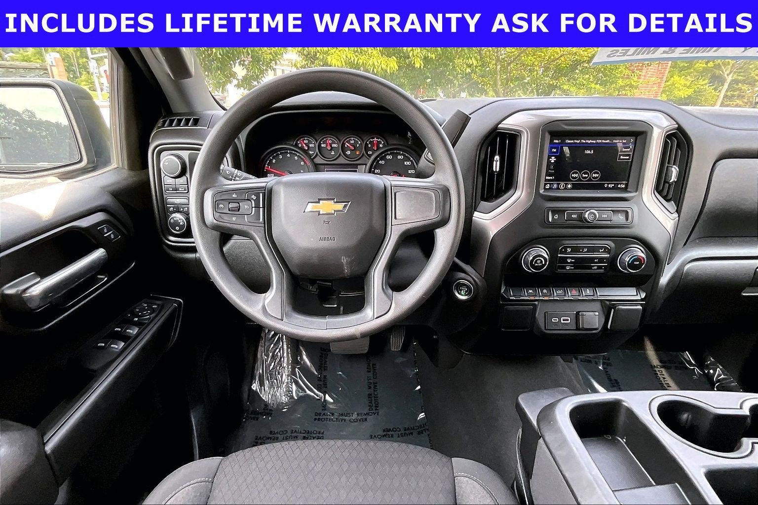 2024 Chevrolet Silverado 1500 4WD Crew Cab Short Bed Custom
