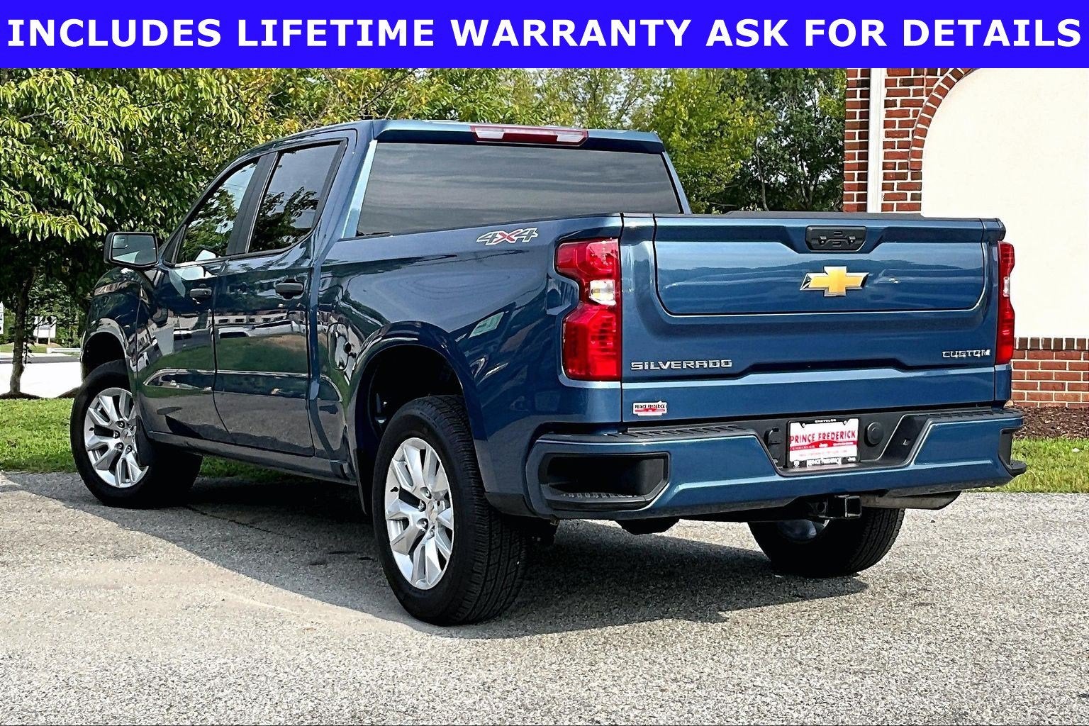 2024 Chevrolet Silverado 1500 4WD Crew Cab Short Bed Custom