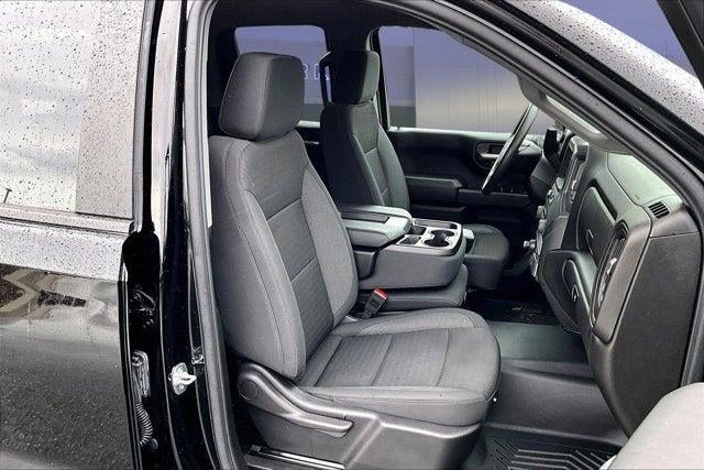 2025 Chevrolet Silverado 1500 4WD Double Cab Standard Bed Custom
