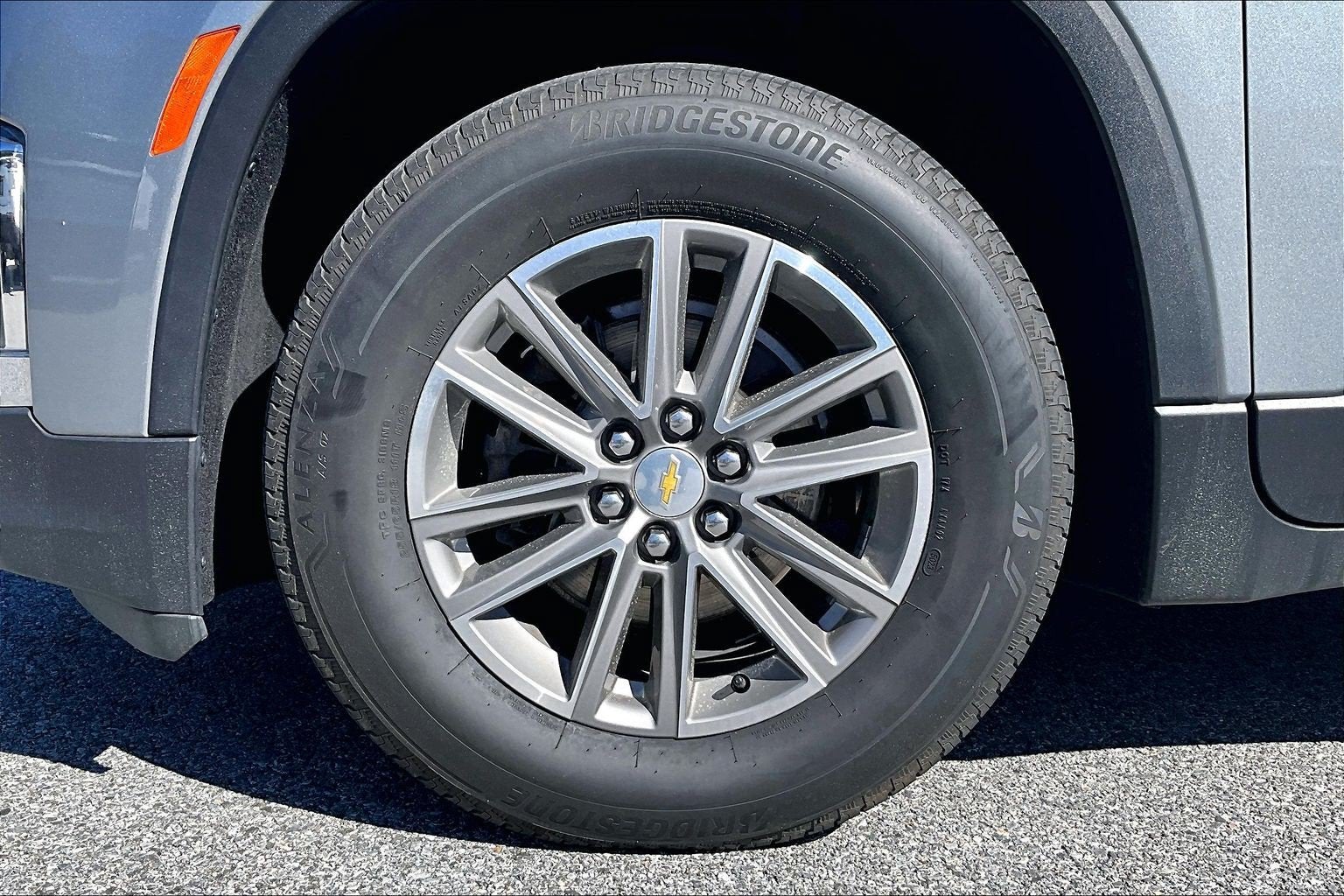 2024 Chevrolet Traverse Limited AWD LT Cloth