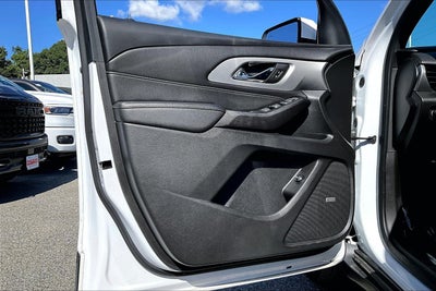 2023 Chevrolet Traverse AWD LT Leather