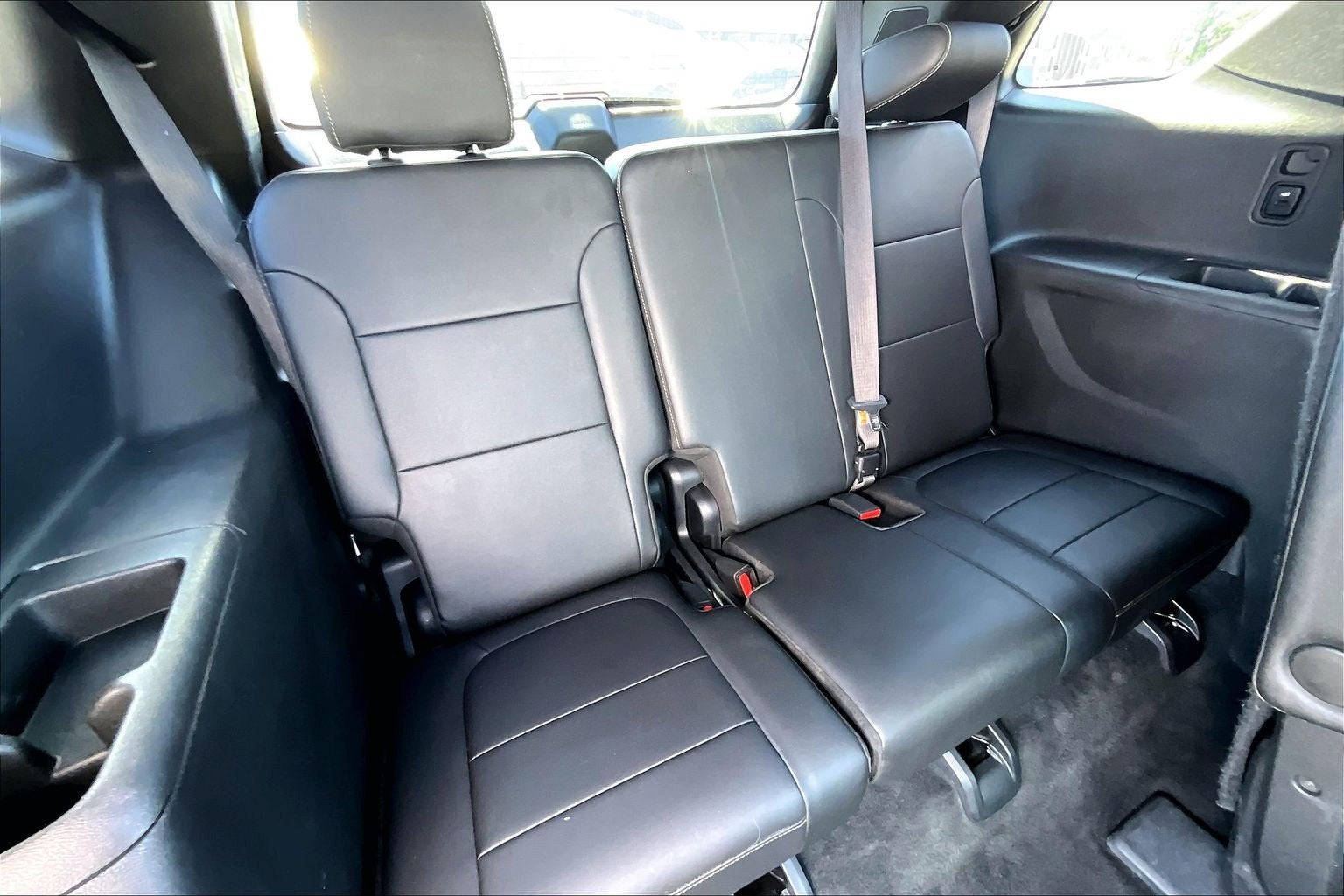 2023 Chevrolet Traverse AWD LT Leather
