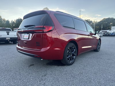 2027 Chrysler Pacifica PACIFICA SELECT