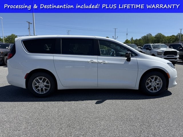 2026 Chrysler Voyager VOYAGER LX