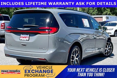 2022 Chrysler Pacifica Limited AWD