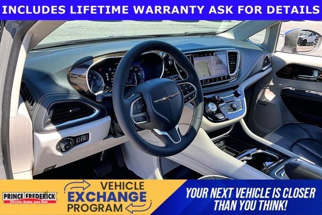 2022 Chrysler Pacifica Limited AWD