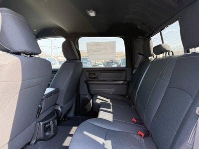 2026 RAM Ram 2500 RAM 2500 BLACK EXPRESS CREW CAB 4X4 6'4' BOX