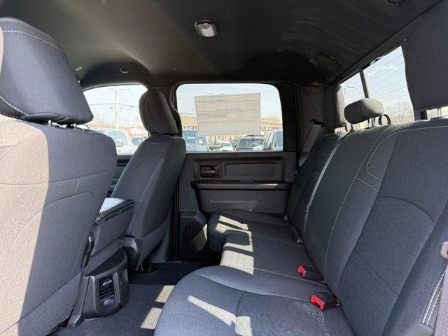 2026 RAM Ram 2500 RAM 2500 BLACK EXPRESS CREW CAB 4X4 6'4' BOX