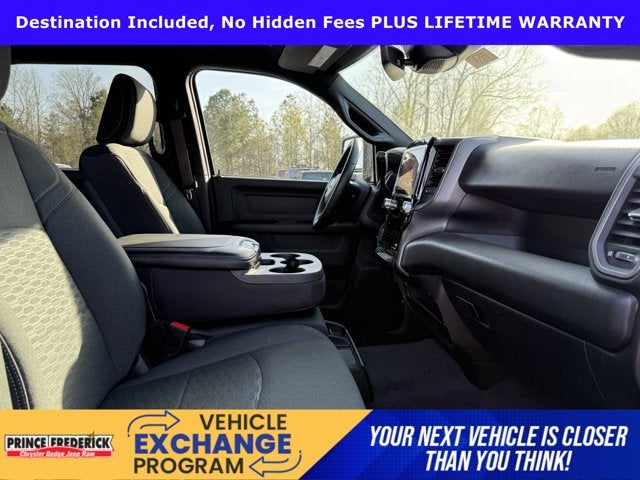 2026 RAM Ram 2500 RAM 2500 BLACK EXPRESS CREW CAB 4X4 6'4' BOX