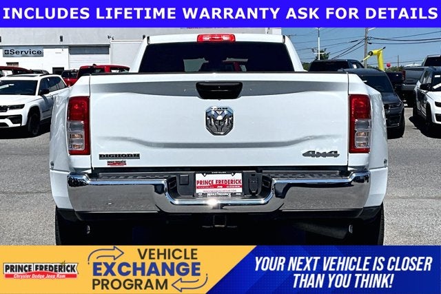 2024 RAM 3500 Big Horn Crew Cab 4x4 8' Box
