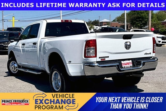 2024 RAM 3500 Big Horn Crew Cab 4x4 8' Box