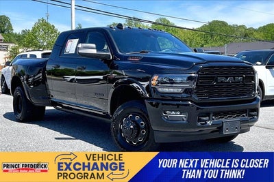 2021 RAM 3500 Limited Mega Cab 4x4 6'4' Box