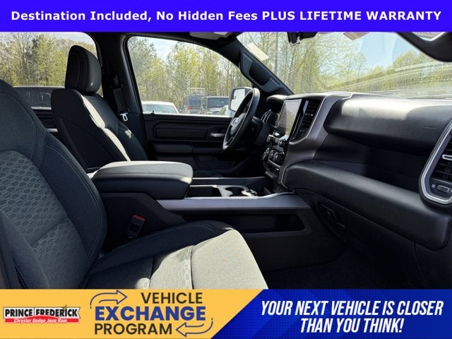 2026 RAM Ram 1500 RAM 1500 EXPRESS CREW CAB 4X4 5'7' BOX