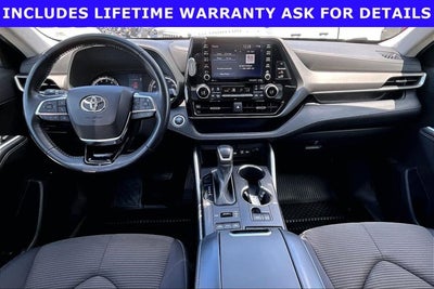 2021 Toyota Highlander Base