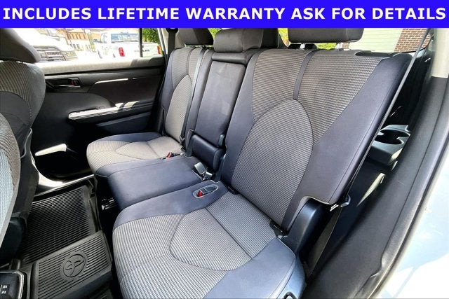 2021 Toyota Highlander Base