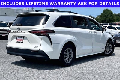 2021 Toyota Sienna XLE