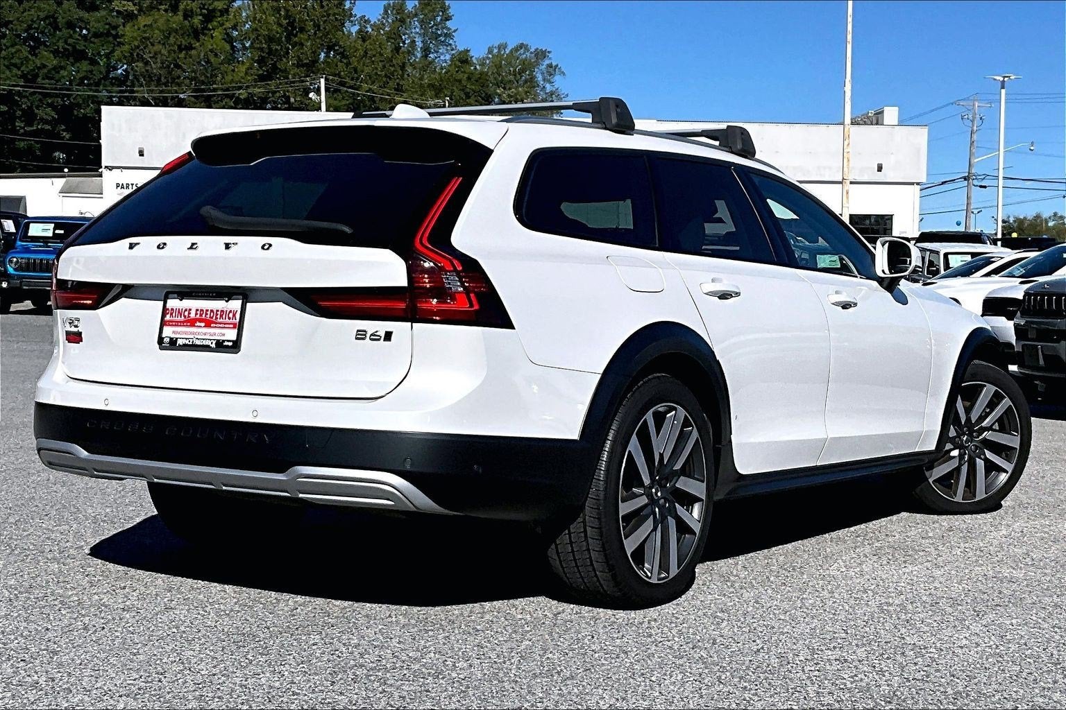 2023 Volvo V90 Cross Country B6 Ultimate