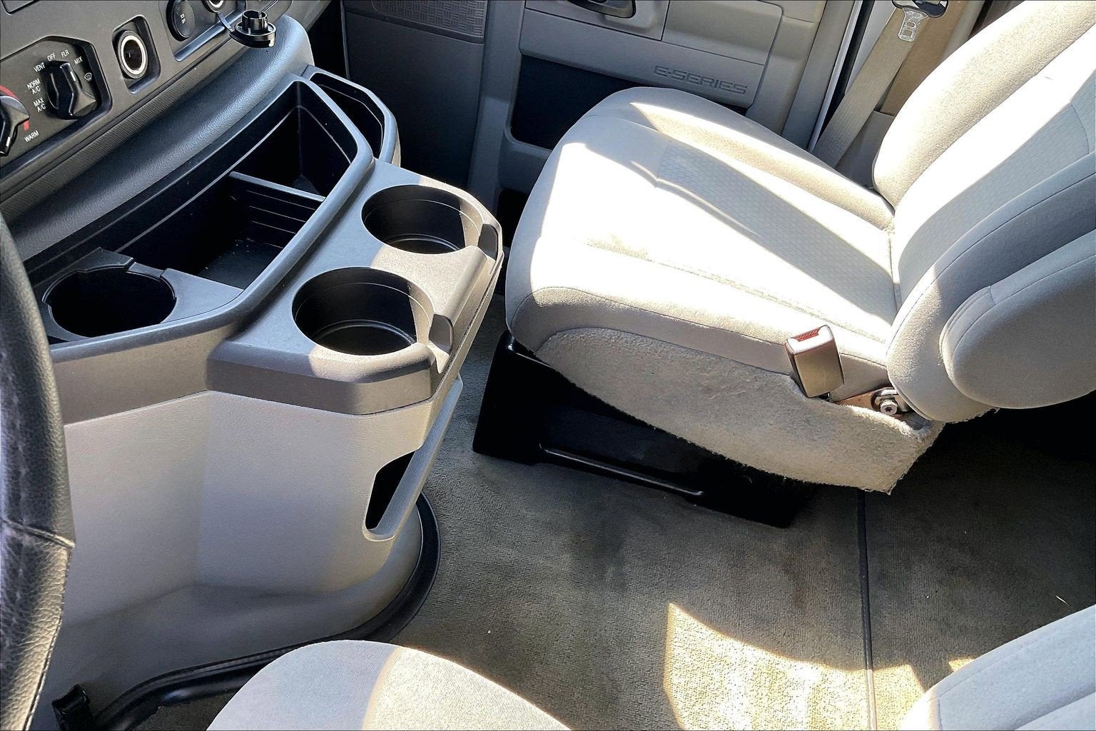 2012 Ford Econoline Wagon XLT