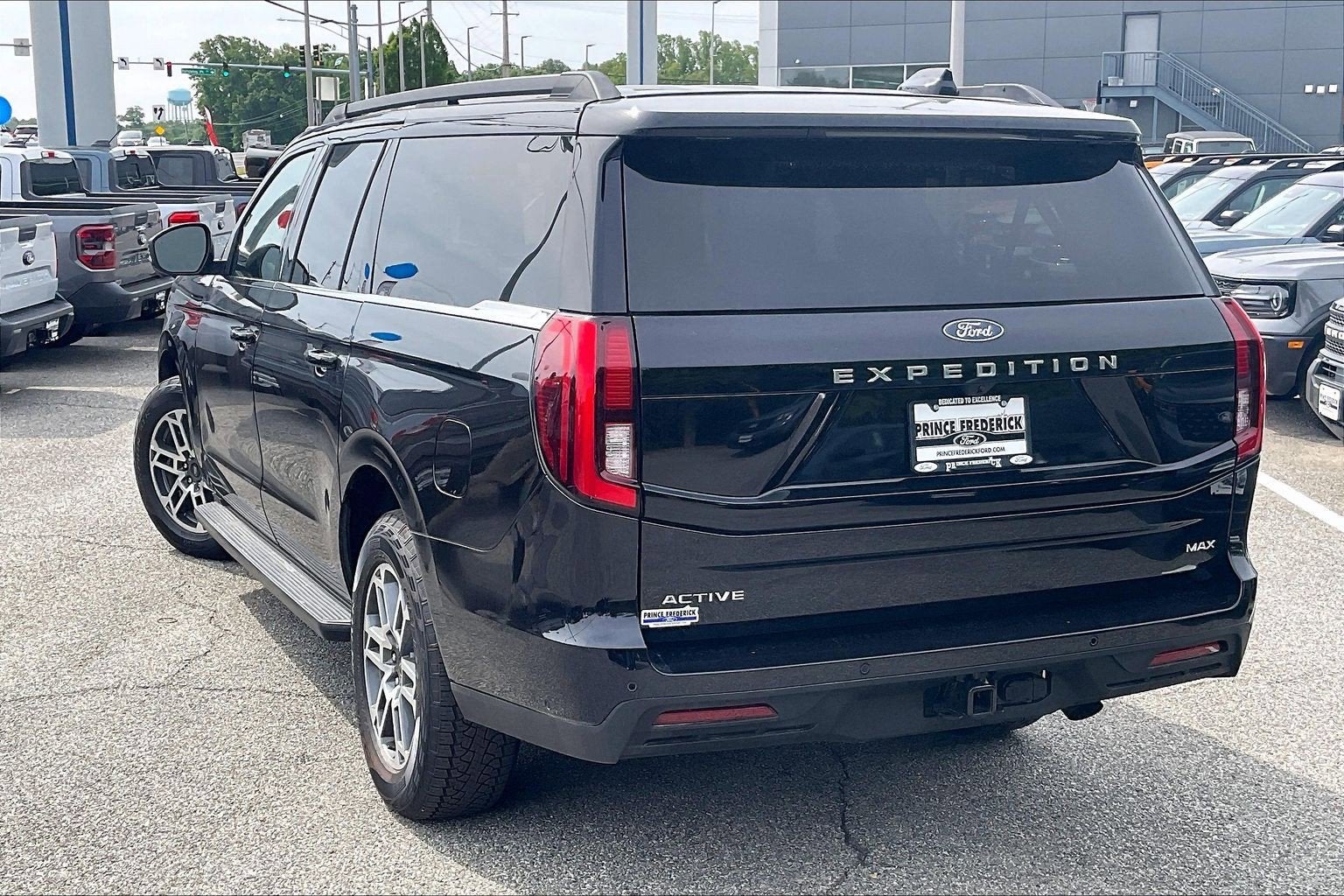 2025 Ford Expedition Max Active