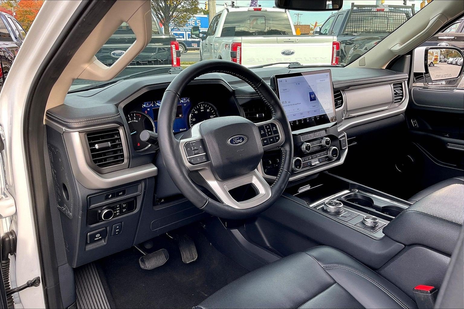2024 Ford Expedition XLT