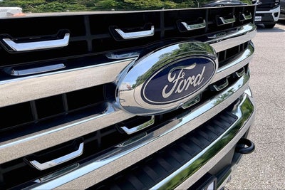 2025 Ford Super Duty F-350 SRW LARIAT