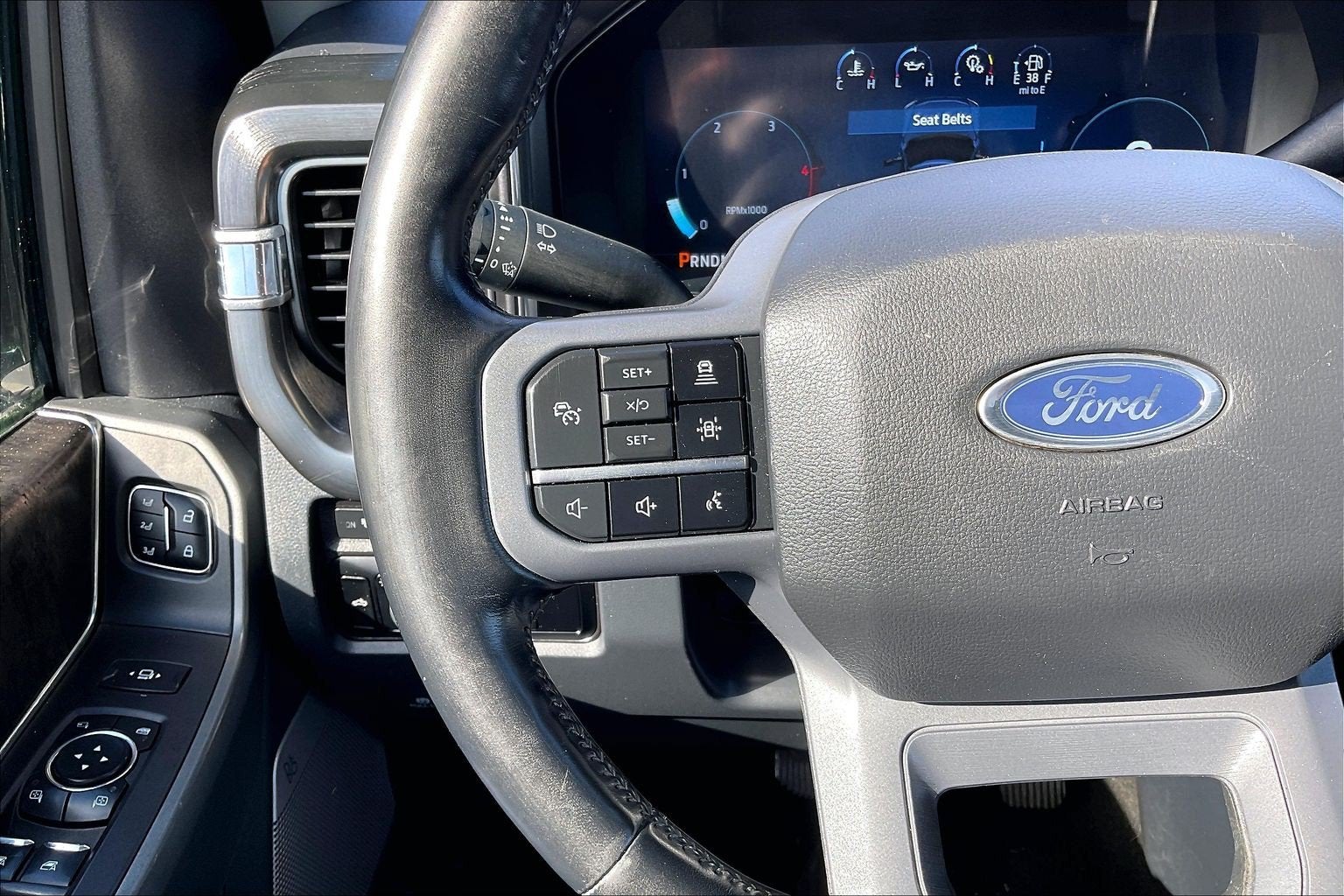2024 Ford Super Duty F-350 SRW LARIAT
