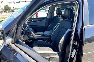 2024 Volkswagen Atlas 2.0T Peak Edition SEL