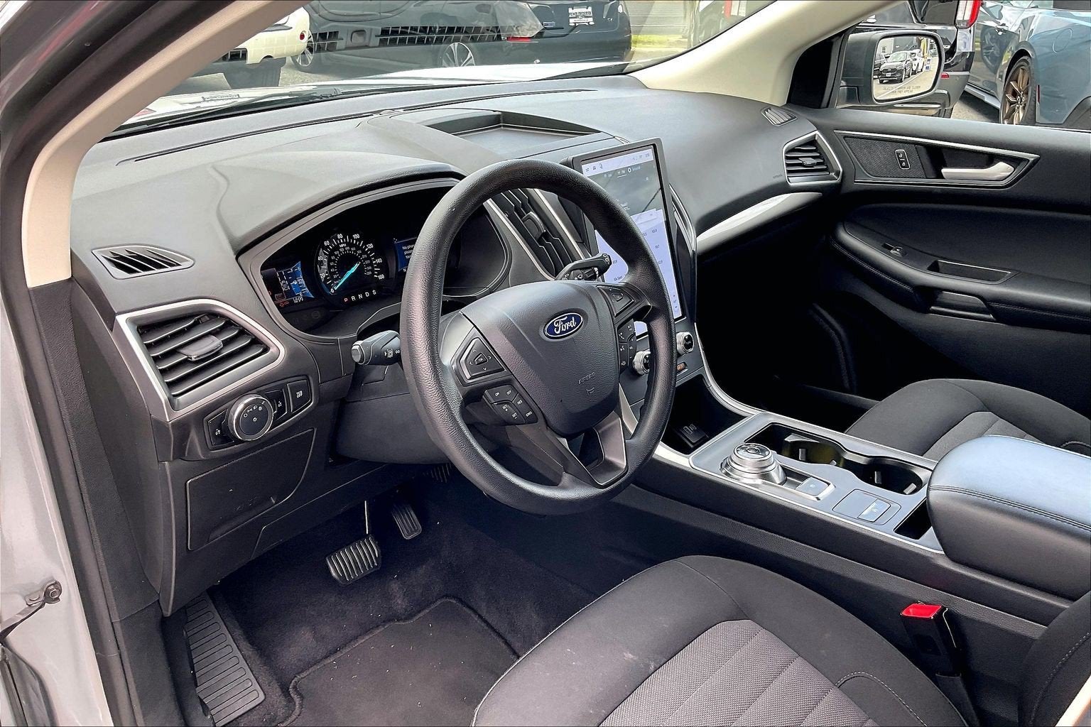2024 Ford Edge SE