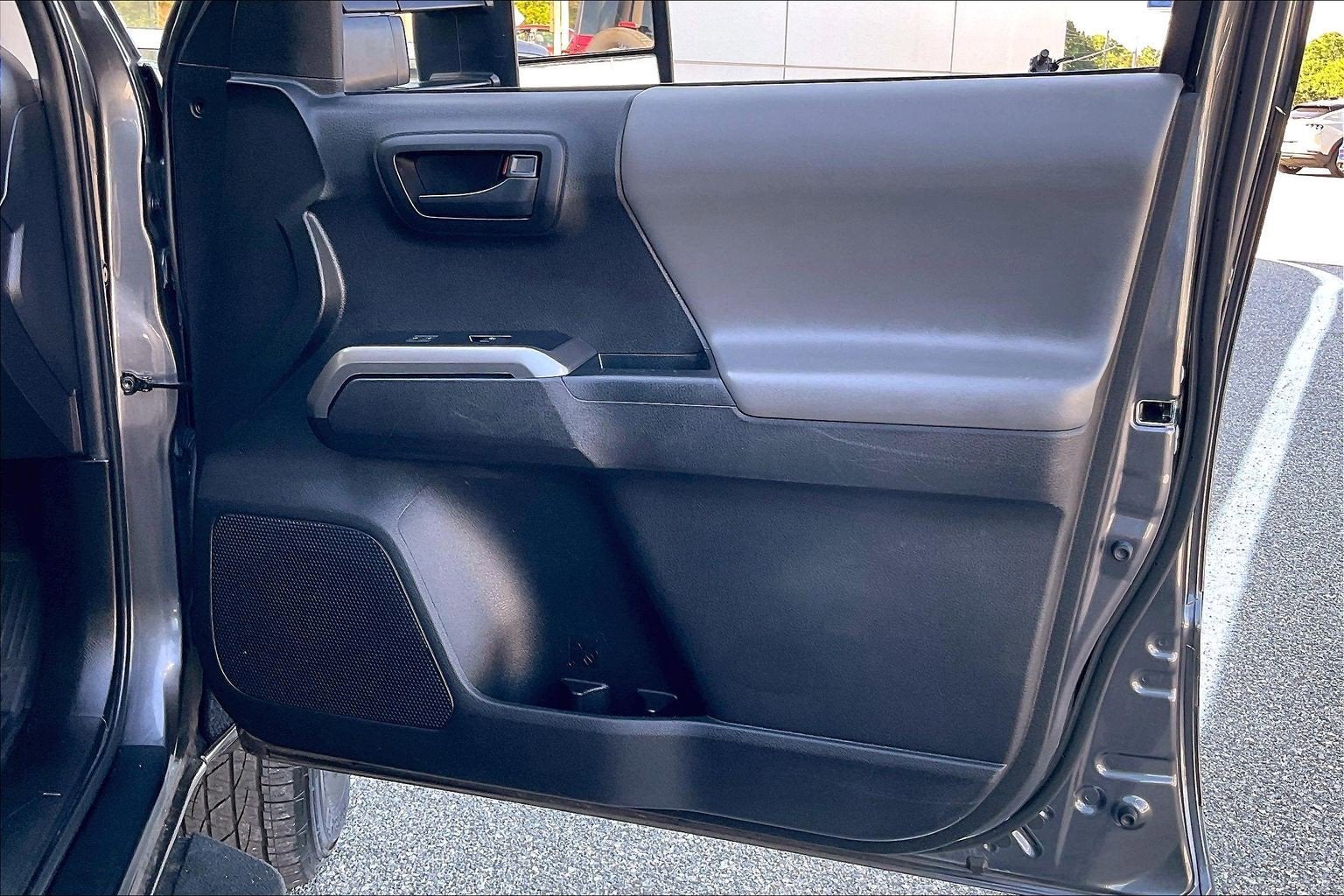 2022 Toyota Tacoma 4WD SR5