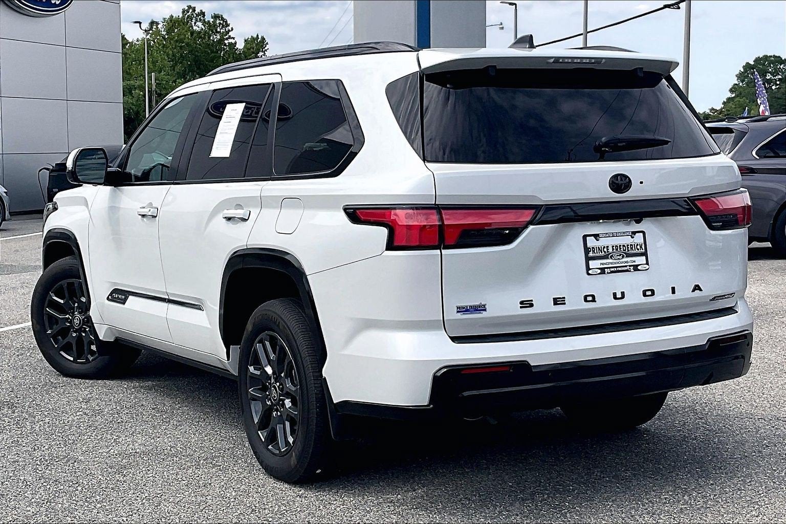 2025 Toyota Sequoia Platinum