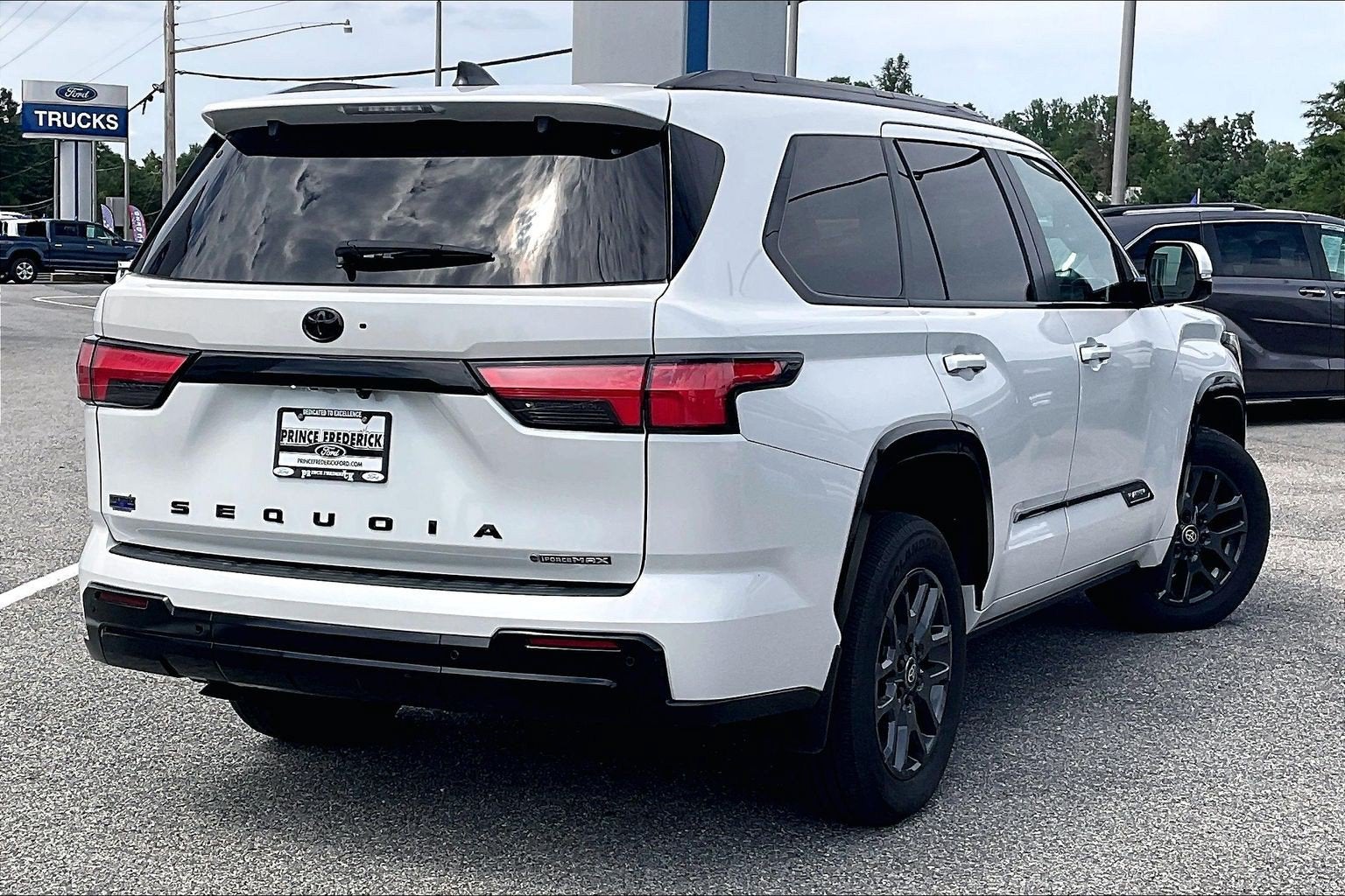 2025 Toyota Sequoia Platinum