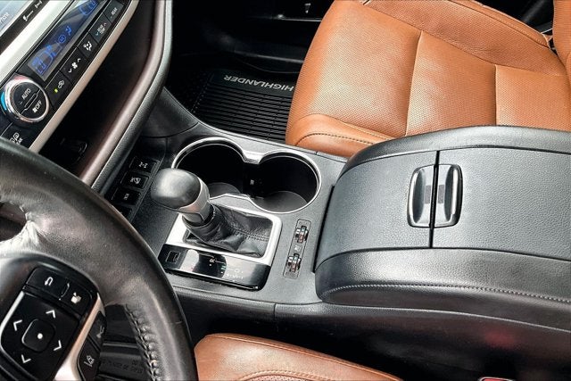 2018 Toyota Highlander Limited Platinum