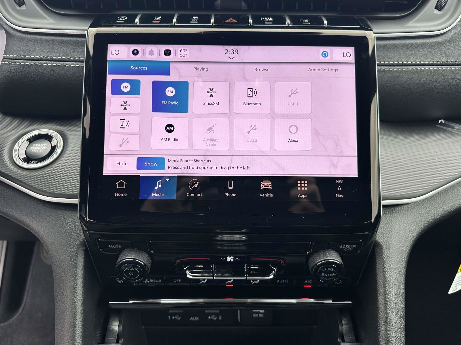 2027 Jeep Grand Cherokee GRAND CHEROKEE LAREDO 4X2