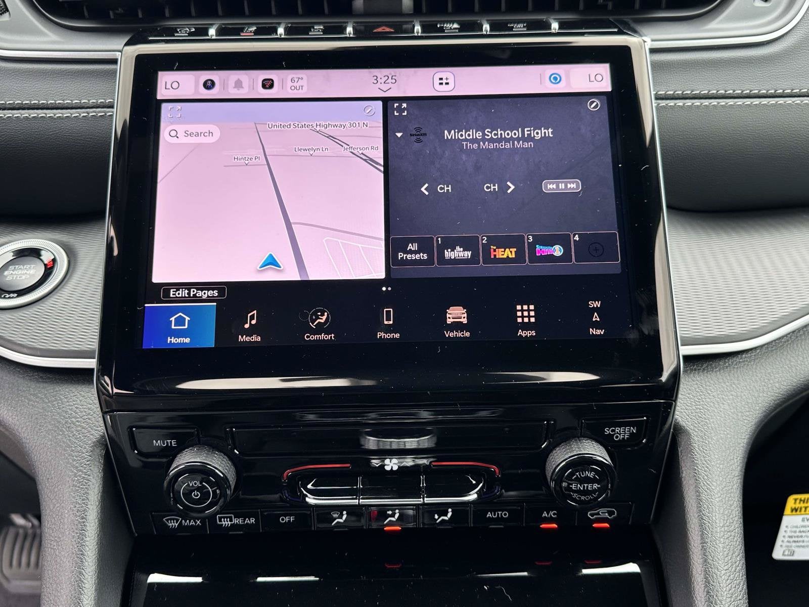 2027 Jeep Grand Cherokee GRAND CHEROKEE LAREDO 4X2