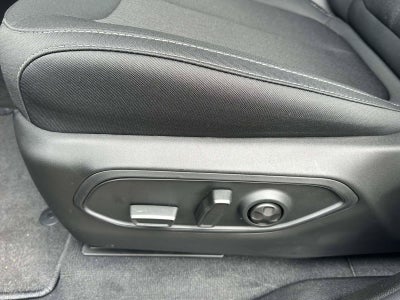 2027 Jeep Grand Cherokee GRAND CHEROKEE LAREDO 4X2