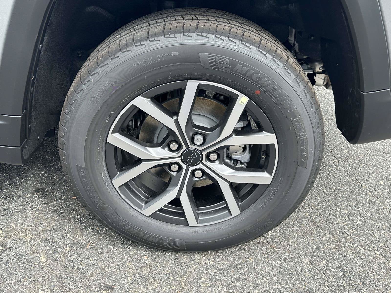 2027 Jeep Grand Cherokee GRAND CHEROKEE LAREDO 4X2